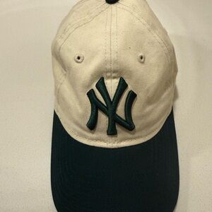 New Era - Aritzia Exclusive- Woman’s fit Cream and Green Cap